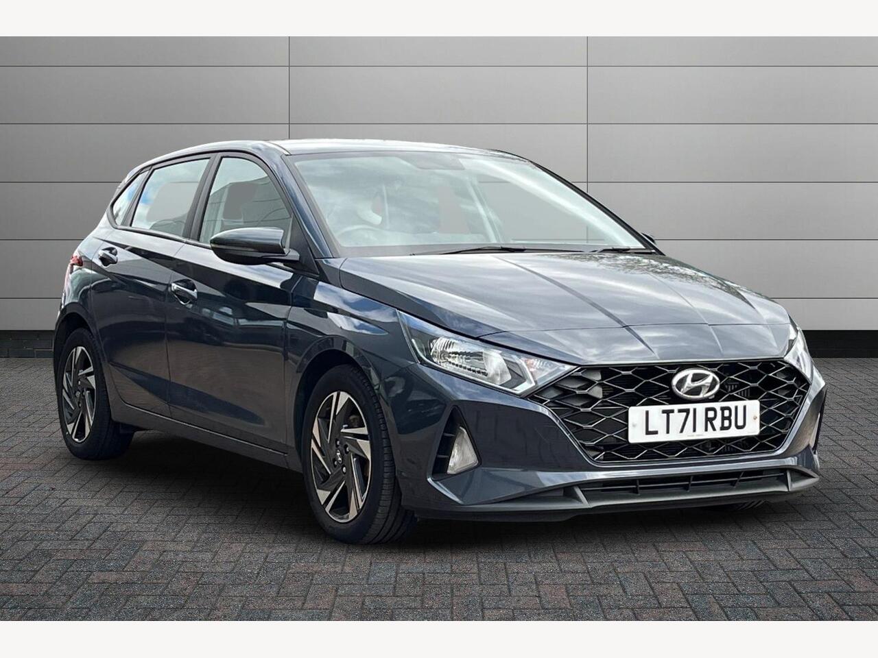 Main listing image - Hyundai i20