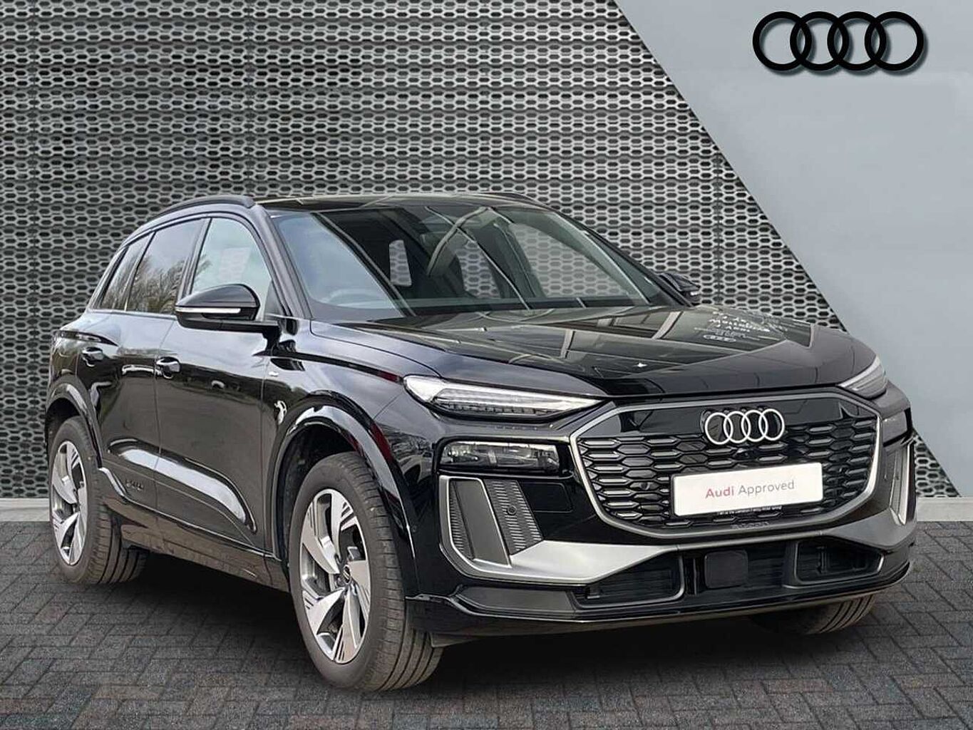 Main listing image - Audi Q6 e-tron