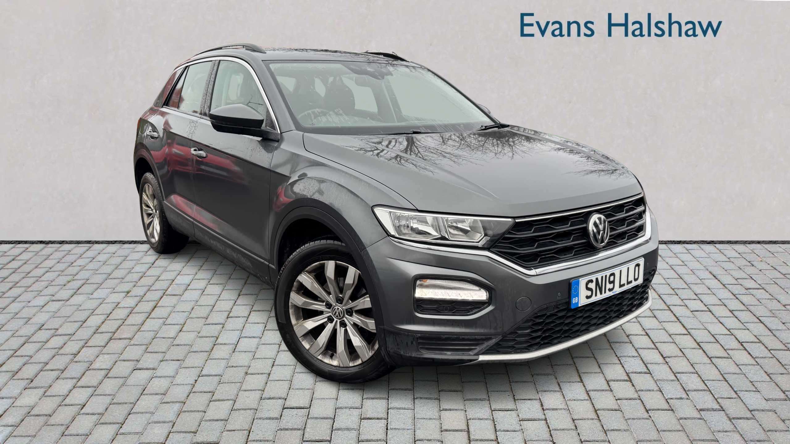 Main listing image - Volkswagen T-Roc