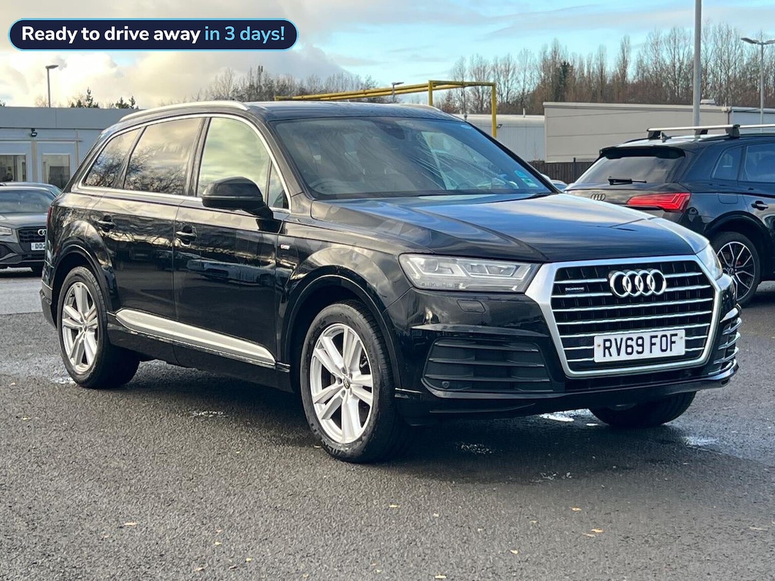 Main listing image - Audi Q7