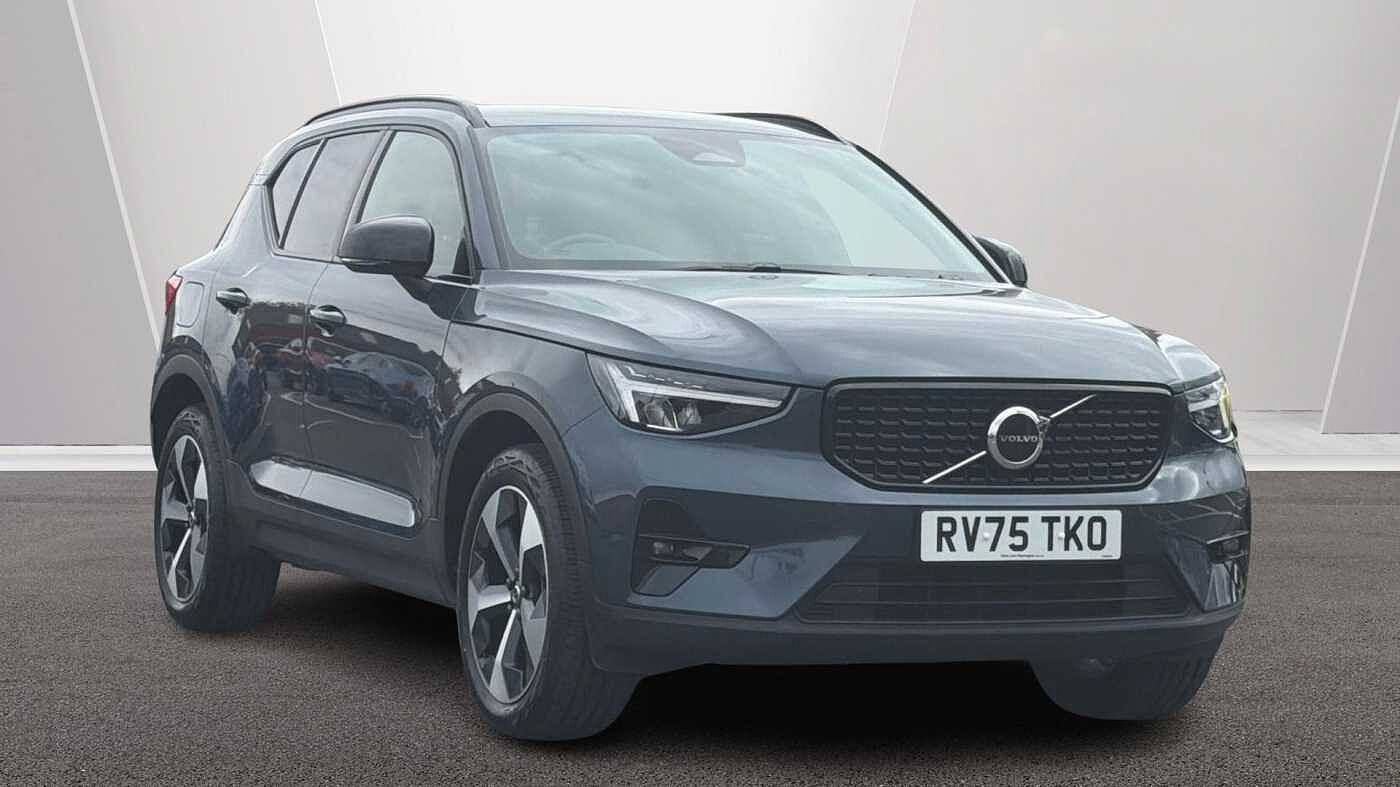 Main listing image - Volvo XC40