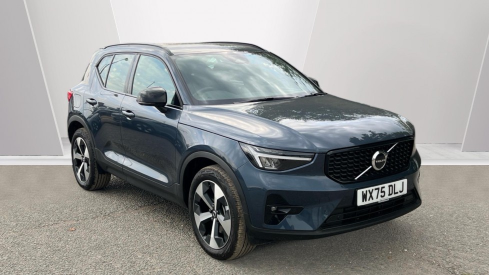 Main listing image - Volvo XC40