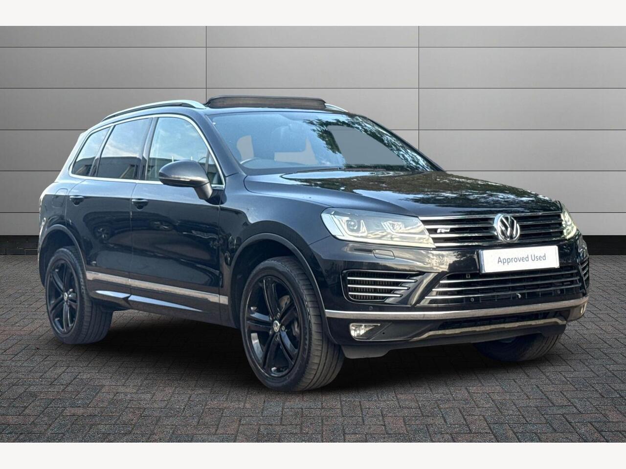 Main listing image - Volkswagen Touareg