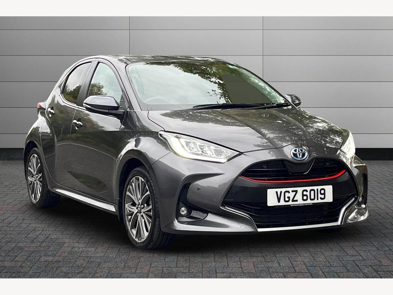 Main listing image - Toyota Yaris