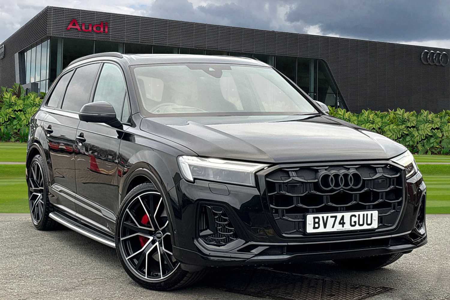 Main listing image - Audi SQ7