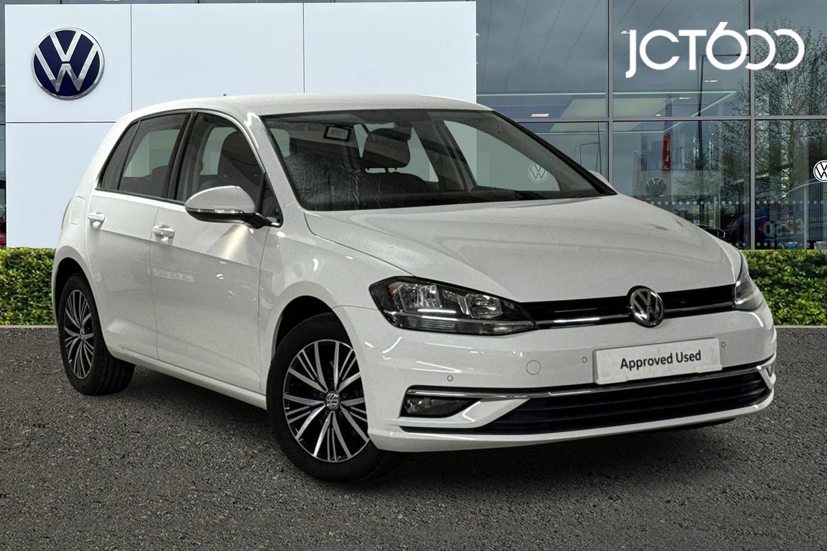 Main listing image - Volkswagen Golf