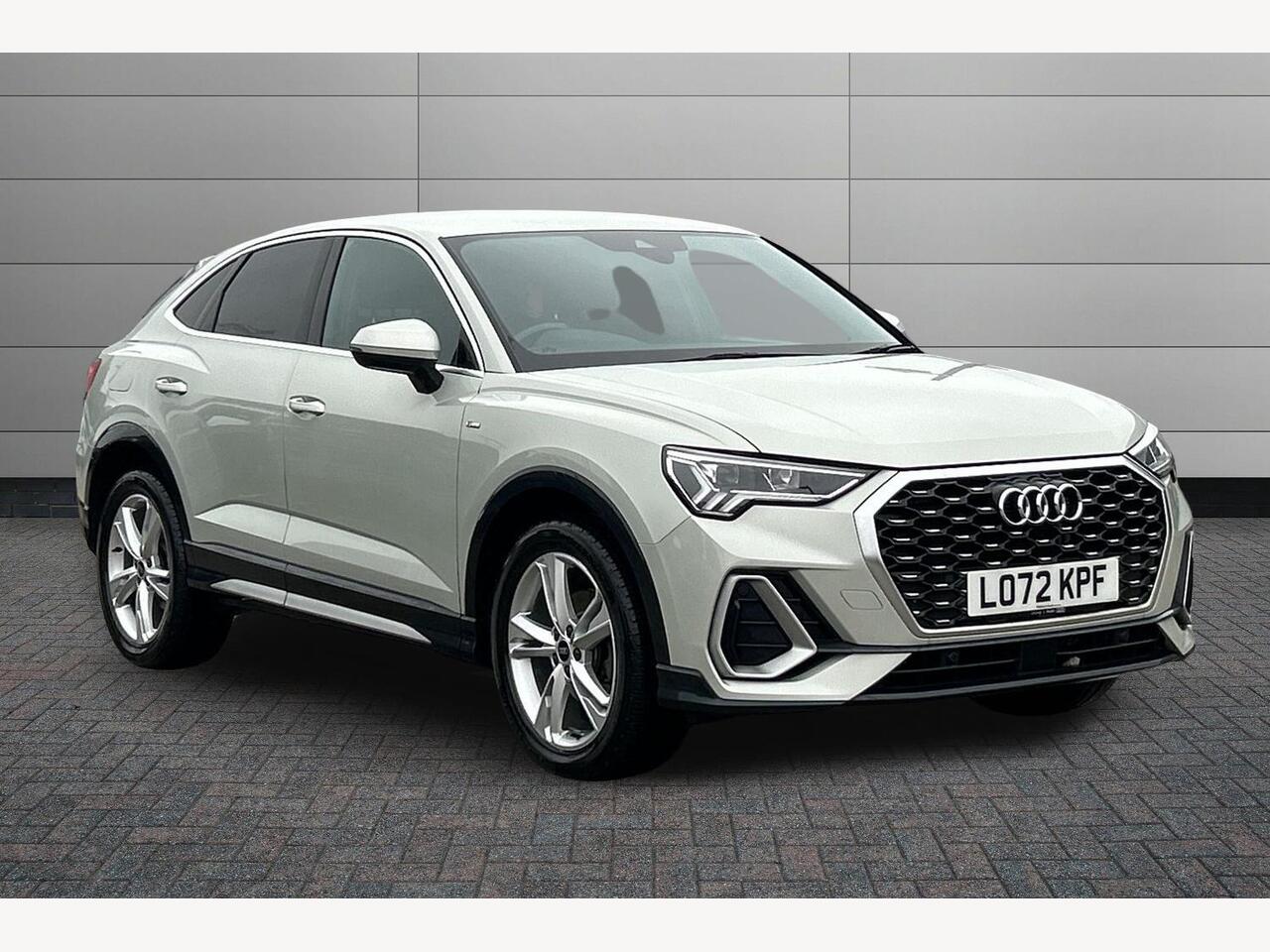Main listing image - Audi Q3