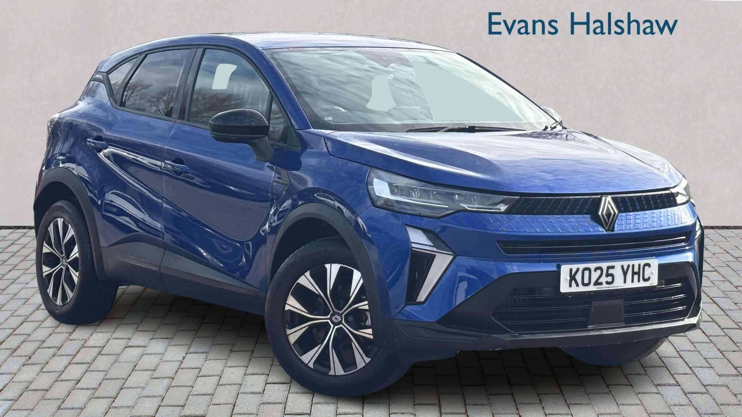 Main listing image - Renault Captur