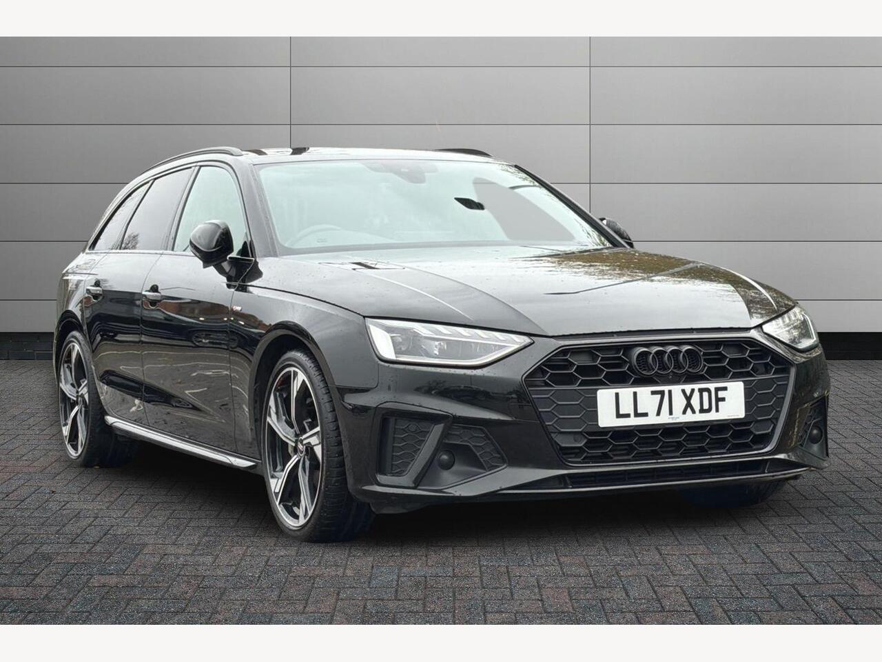 Main listing image - Audi A4 Avant