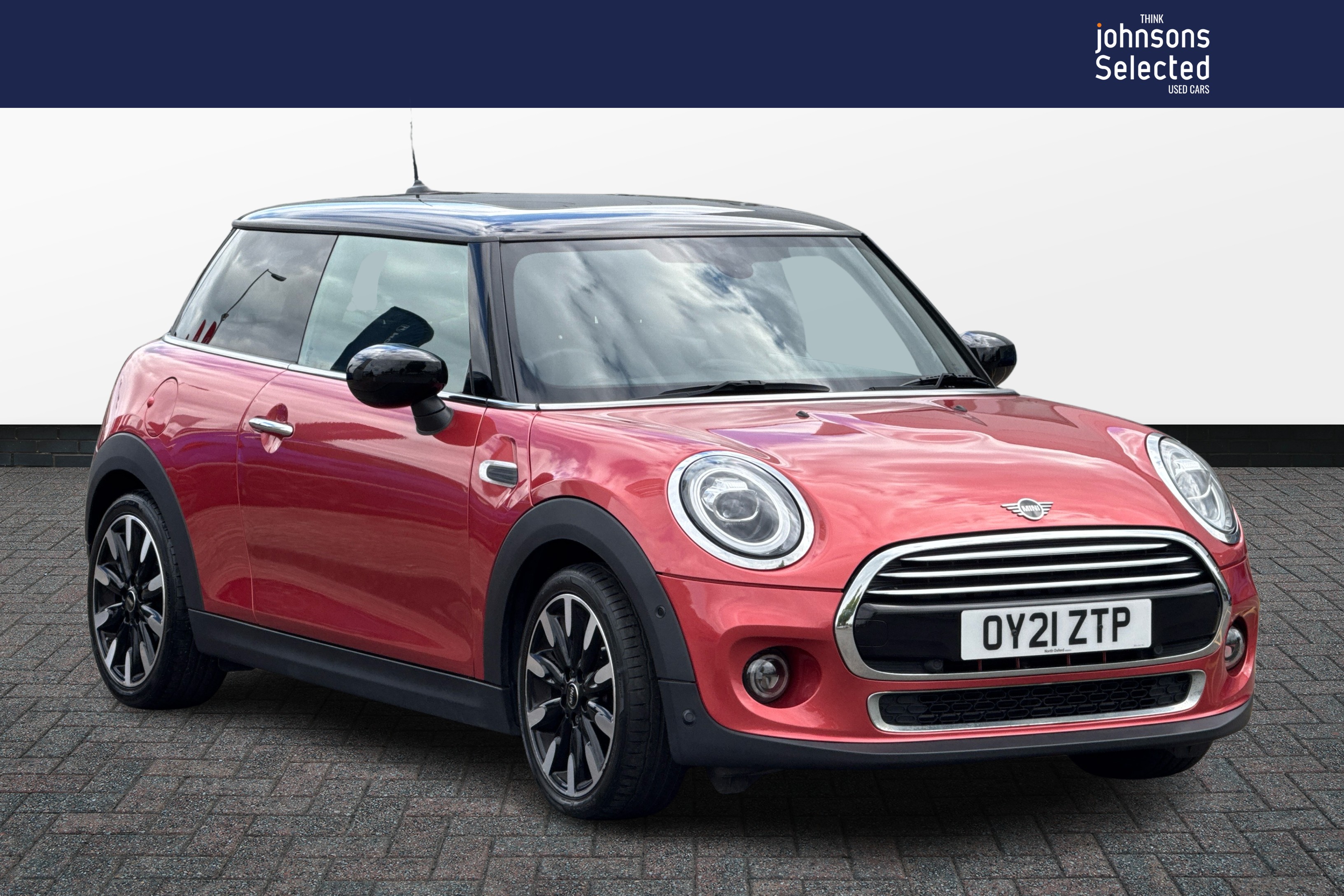 Main listing image - MINI Hatchback