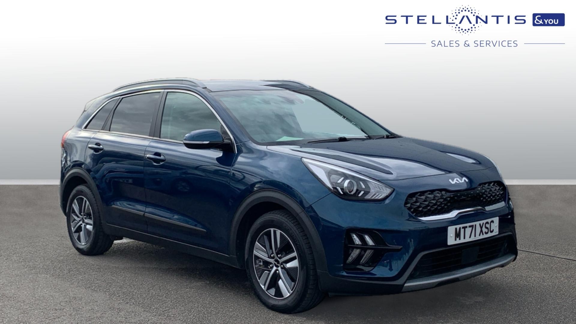 Main listing image - Kia Niro