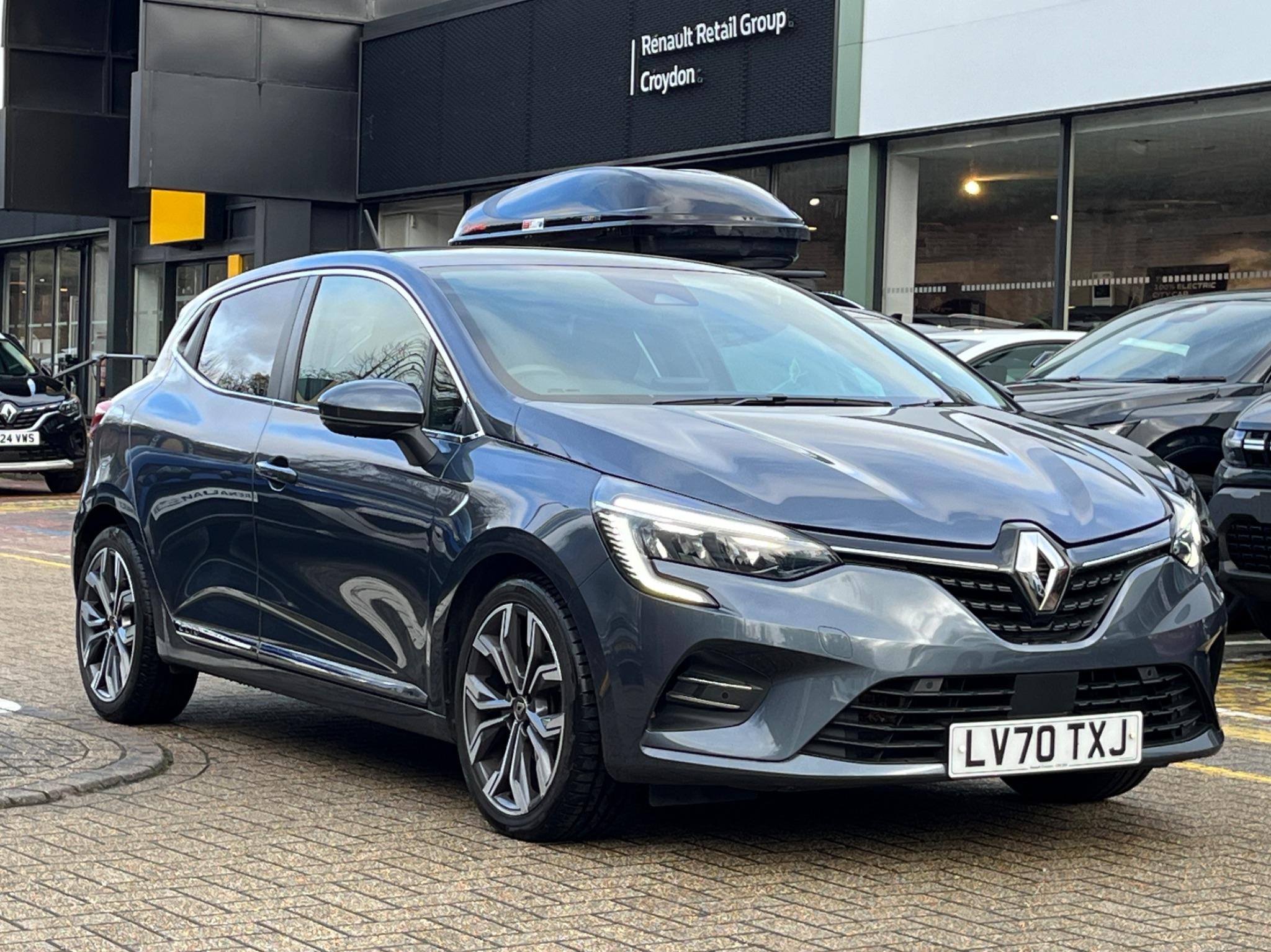 Main listing image - Renault Clio