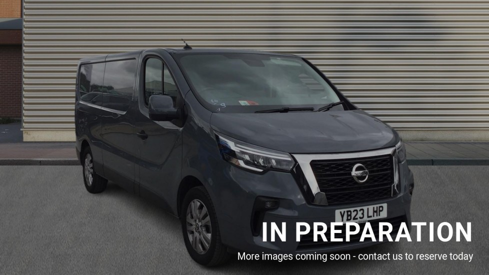 Main listing image - Nissan Primastar