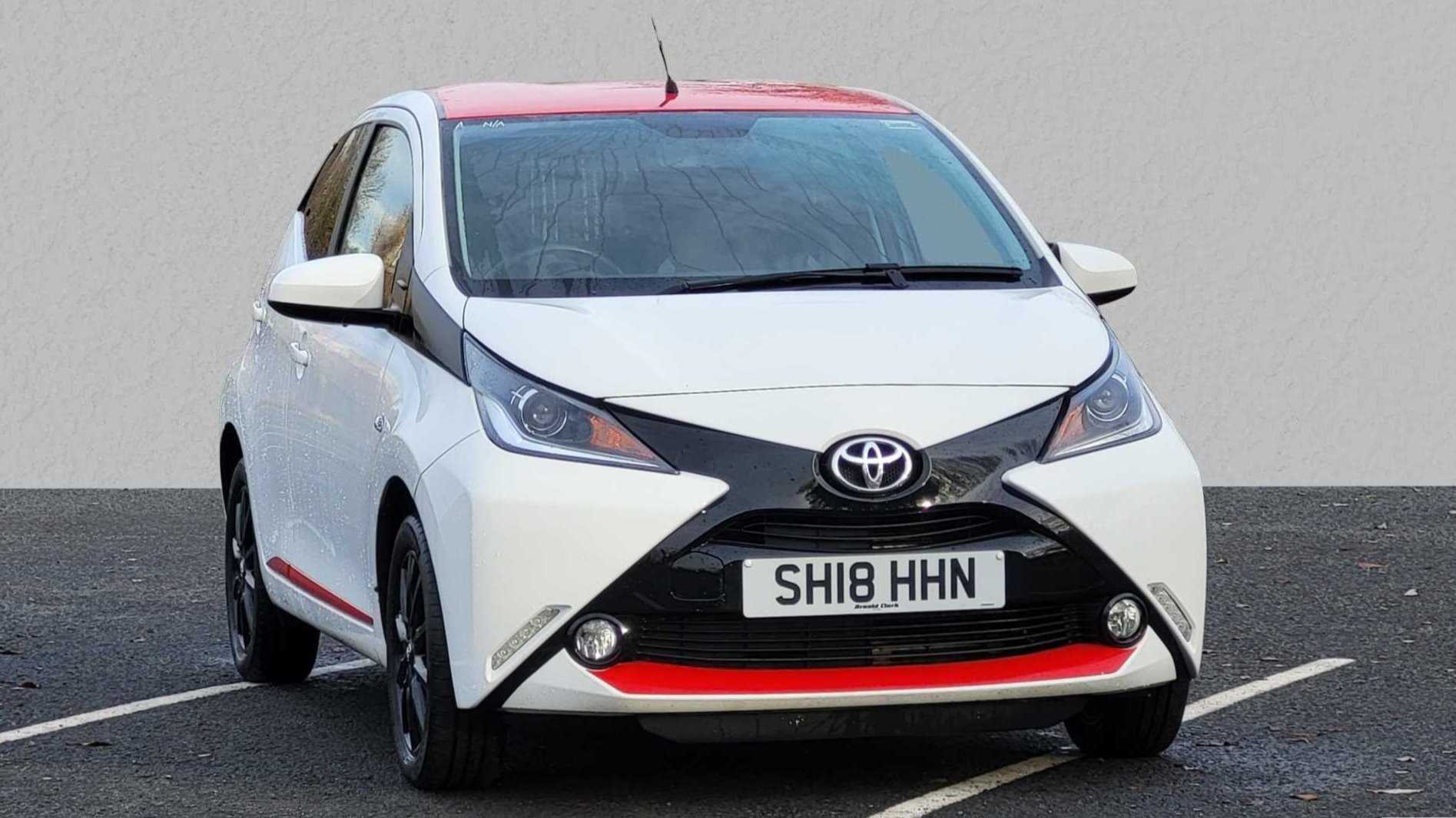 Main listing image - Toyota Aygo