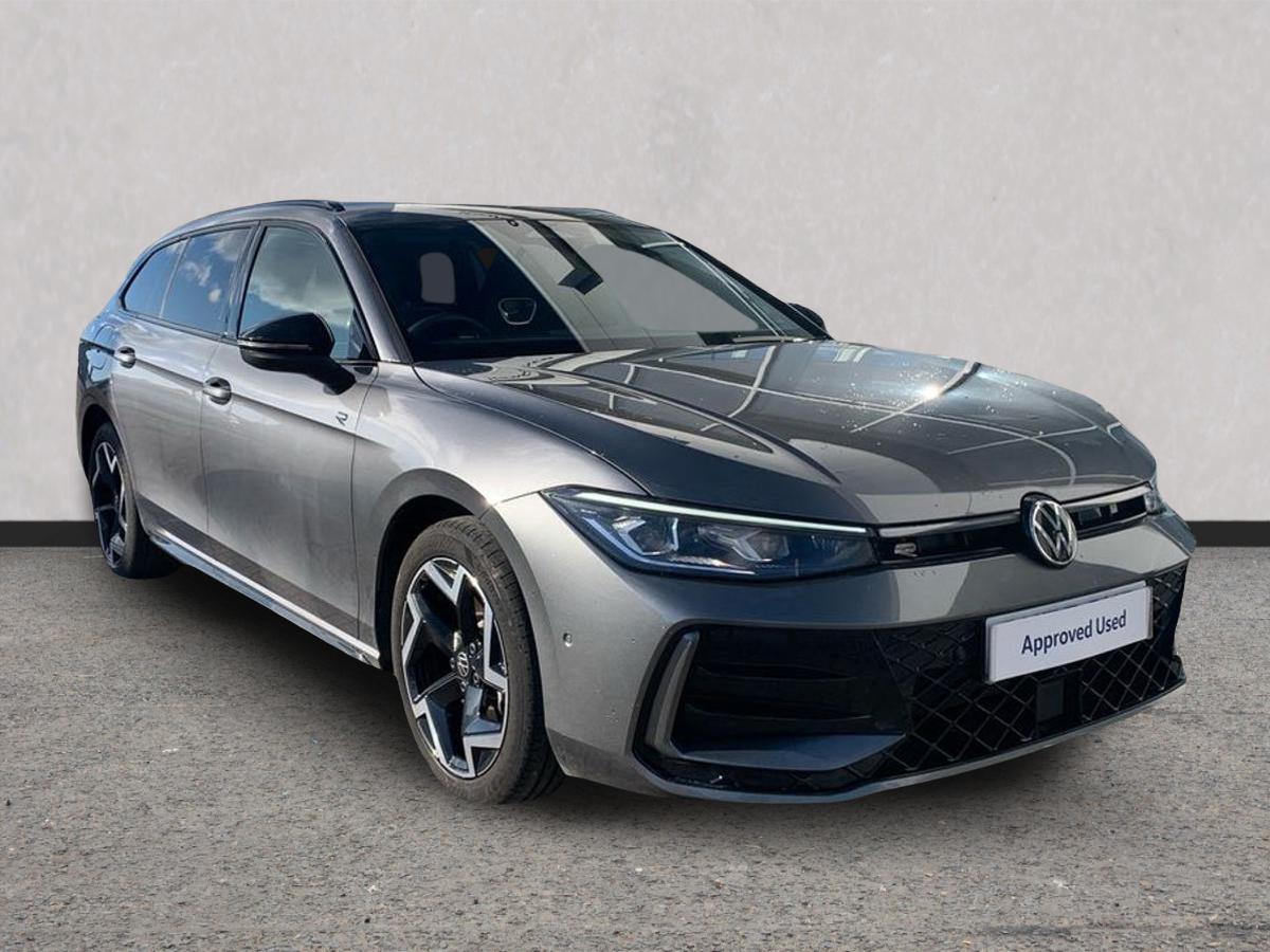Main listing image - Volkswagen Passat