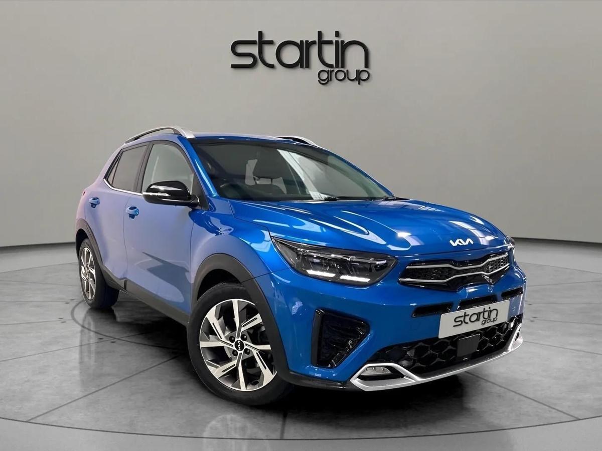 Main listing image - Kia Stonic