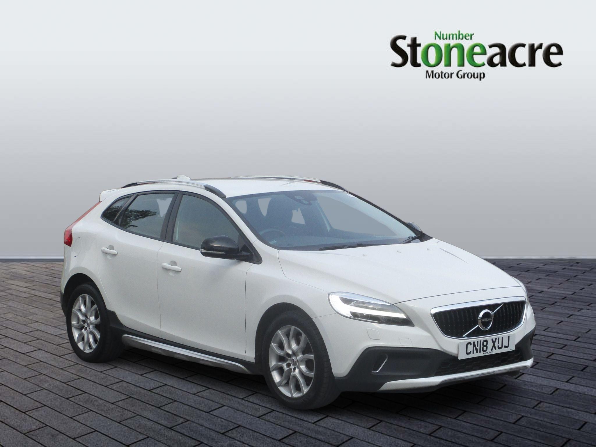 Main listing image - Volvo V40 Cross Country