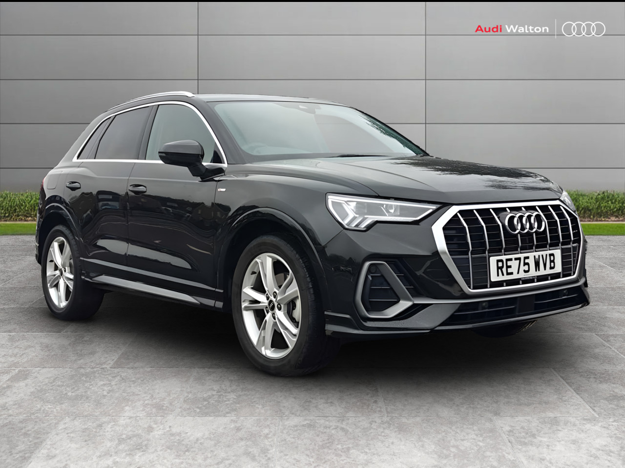 Main listing image - Audi Q3