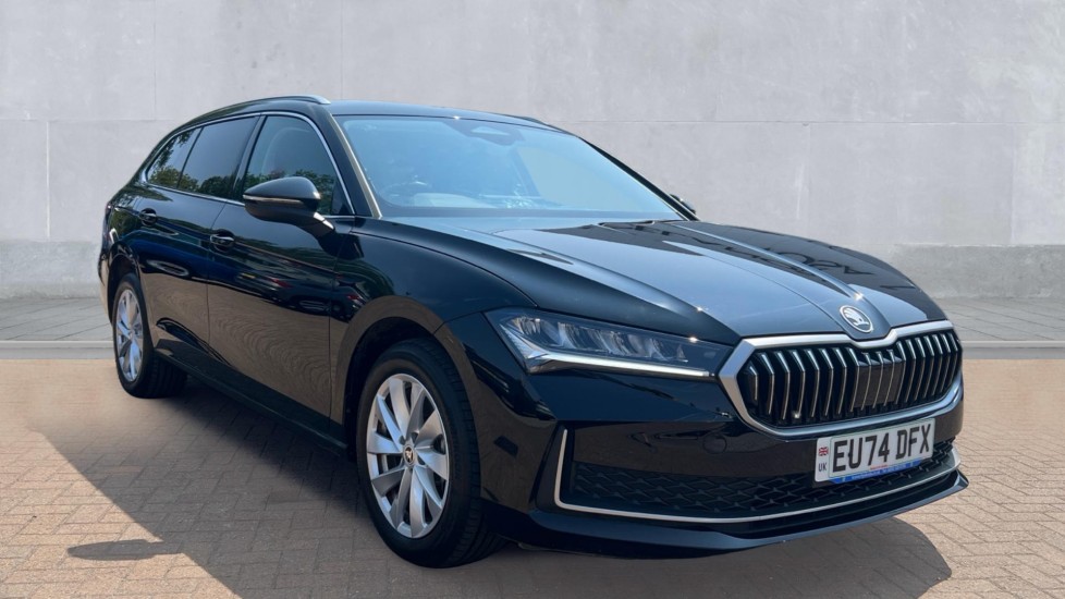 Main listing image - Skoda Superb