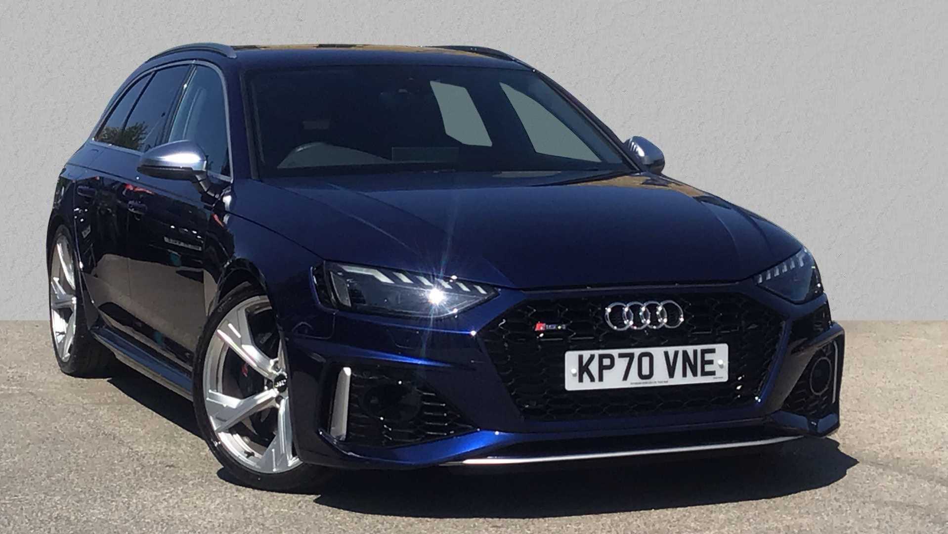 Main listing image - Audi RS4