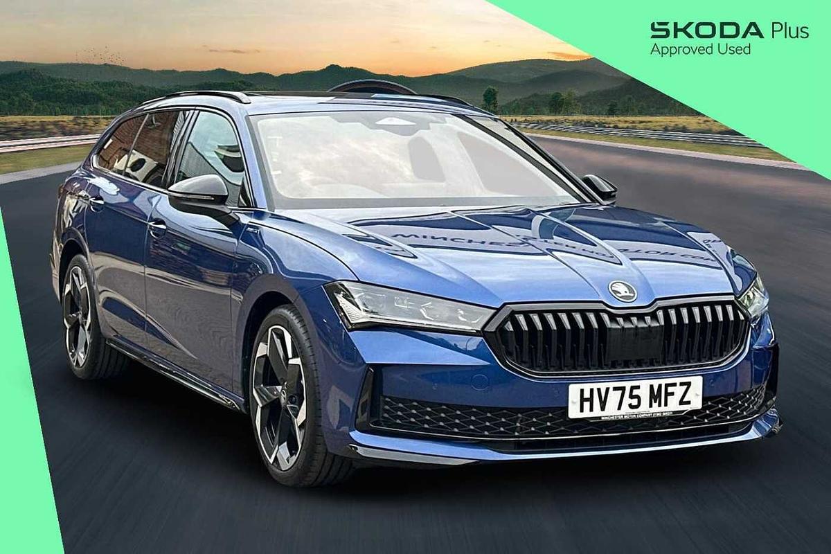 Main listing image - Skoda Superb Estate