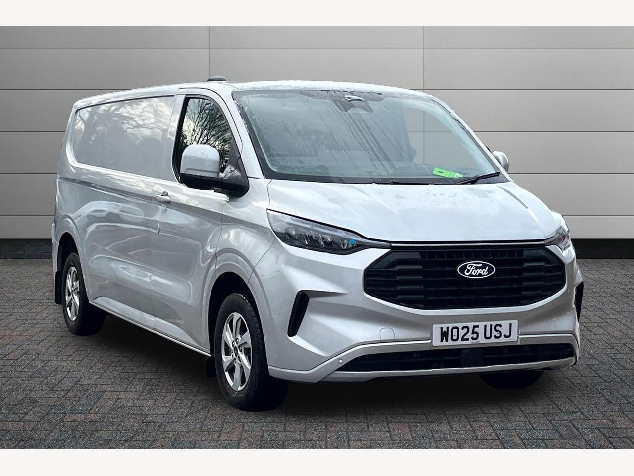 Main listing image - Ford Transit Custom