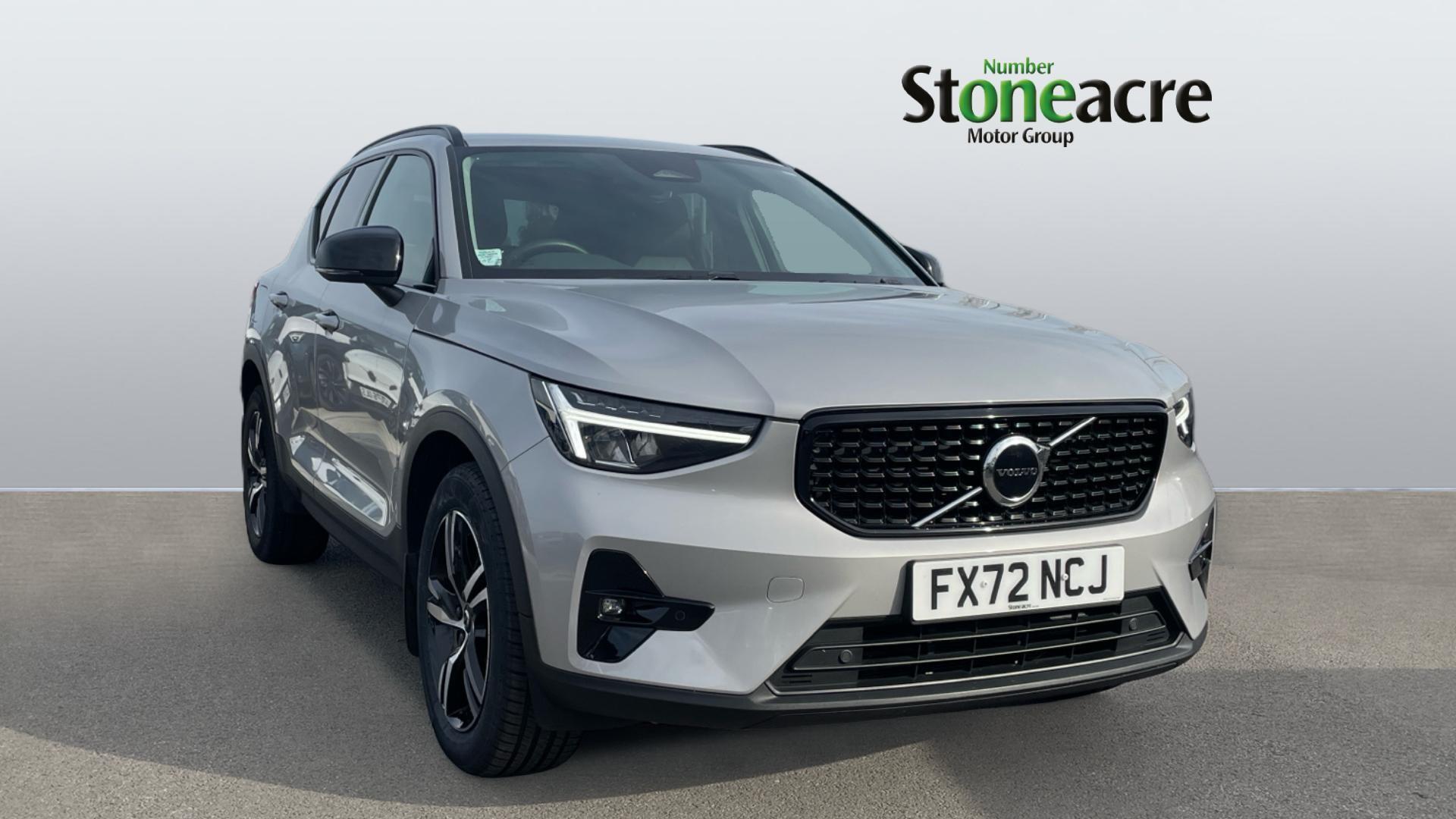 Main listing image - Volvo XC40