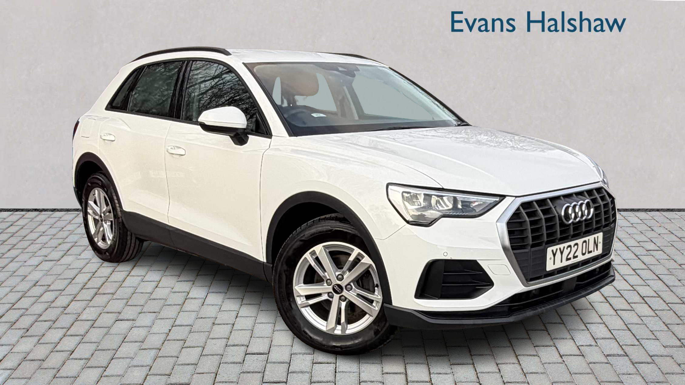Main listing image - Audi Q3