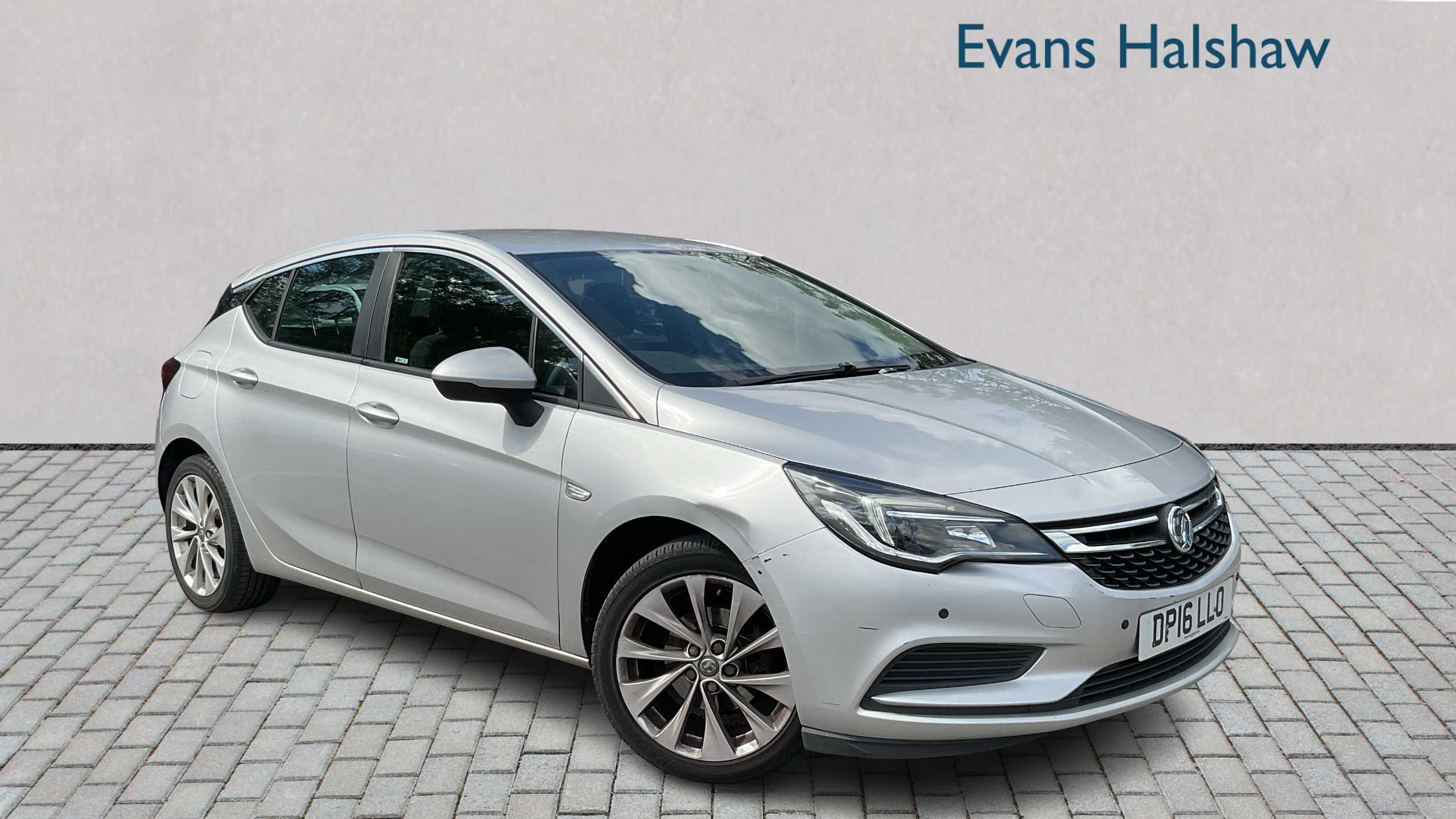 Main listing image - Vauxhall Astra