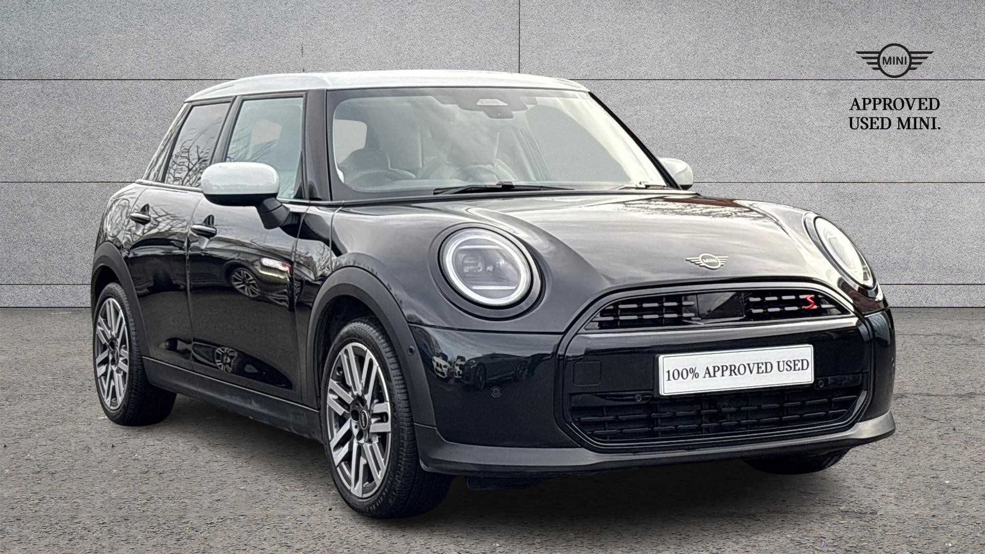 Main listing image - MINI Hatchback 5dr