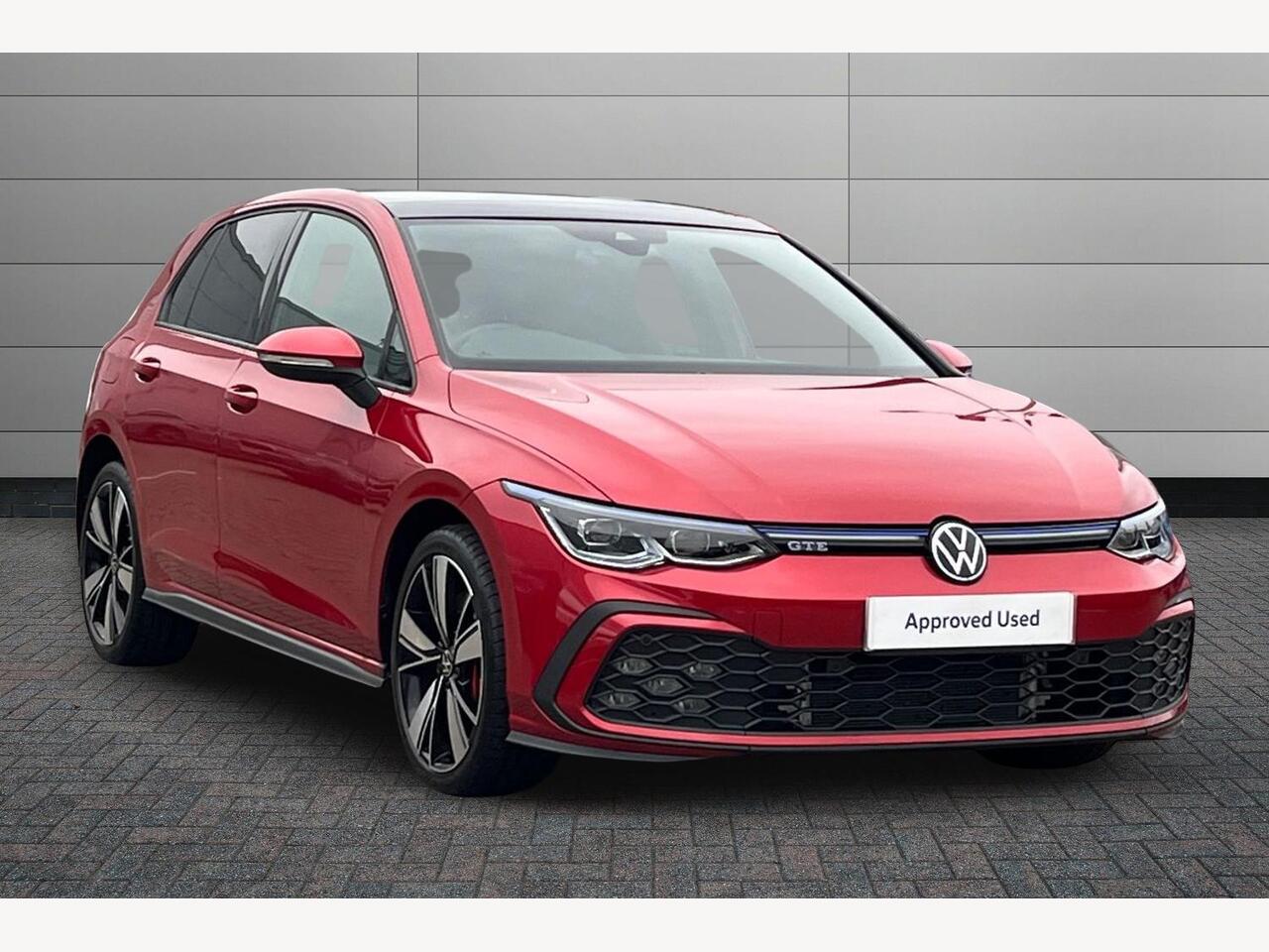 Main listing image - Volkswagen Golf GTE