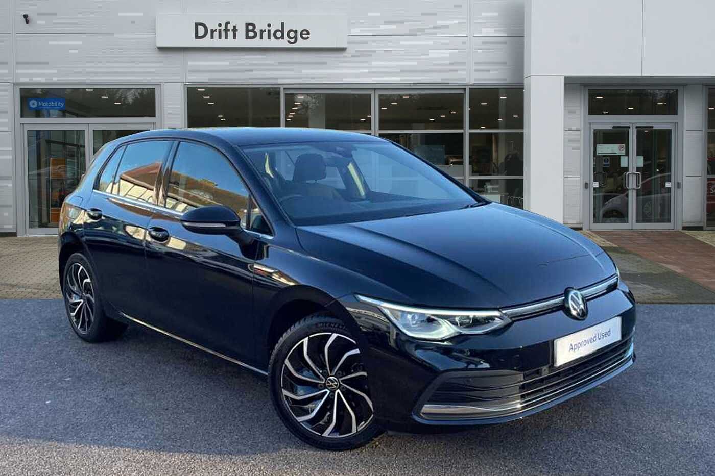 Main listing image - Volkswagen Golf