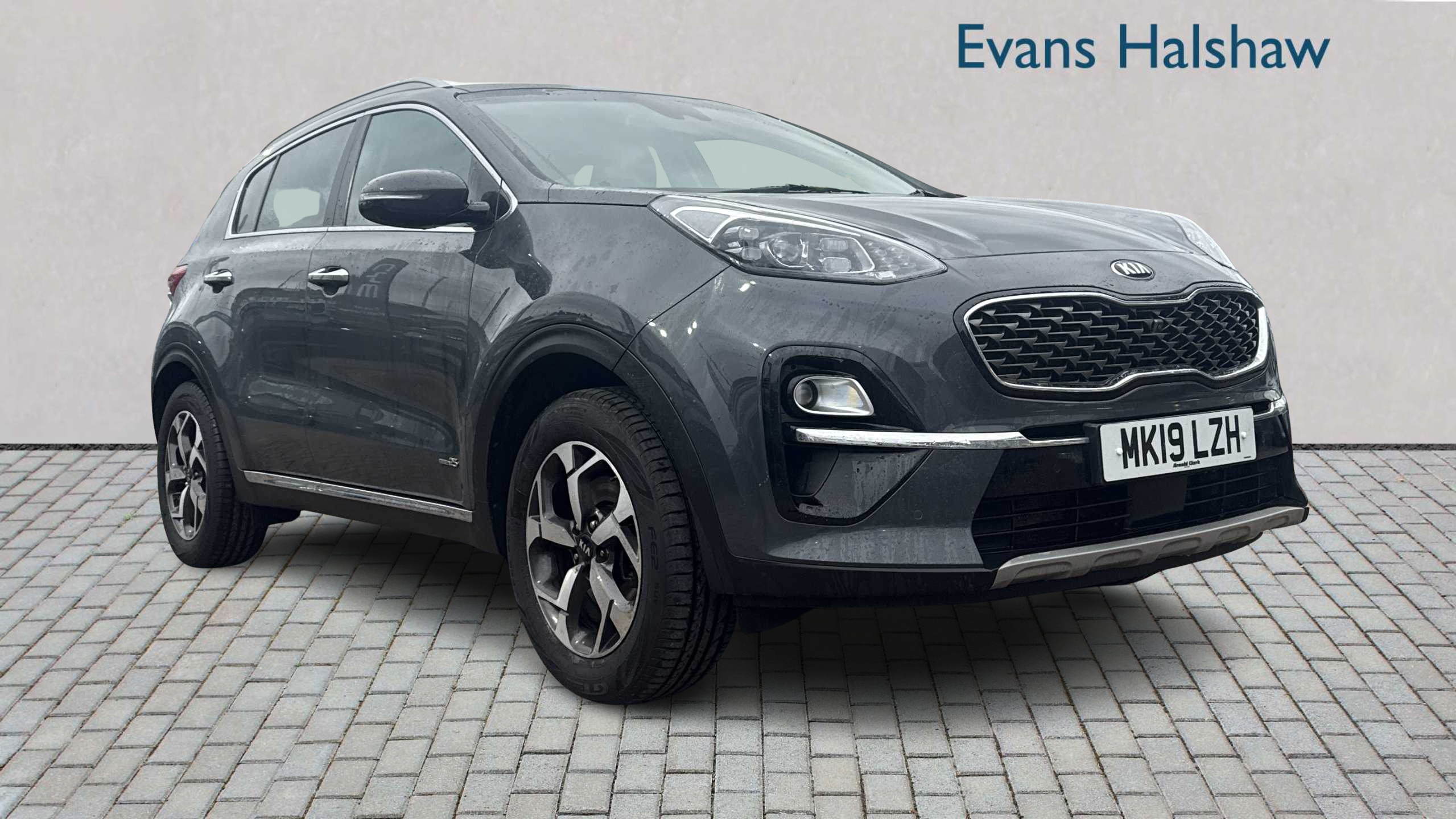 Main listing image - Kia Sportage