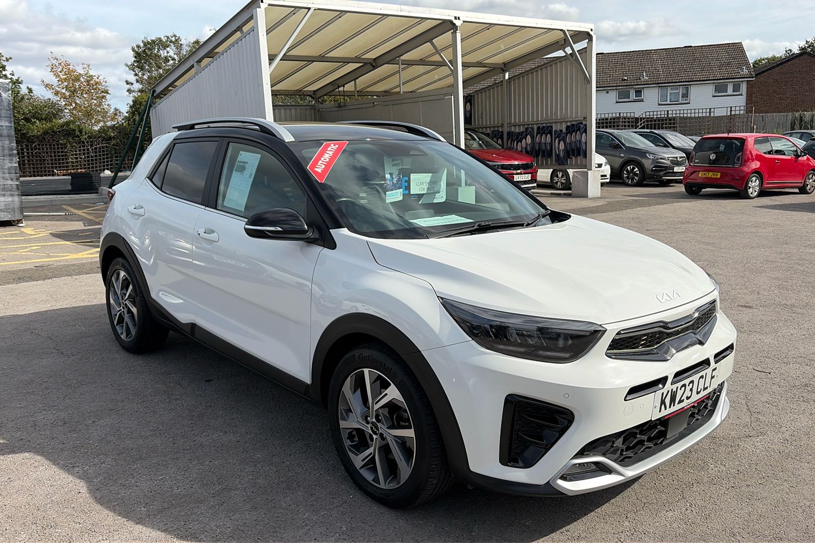 Main listing image - Kia Stonic