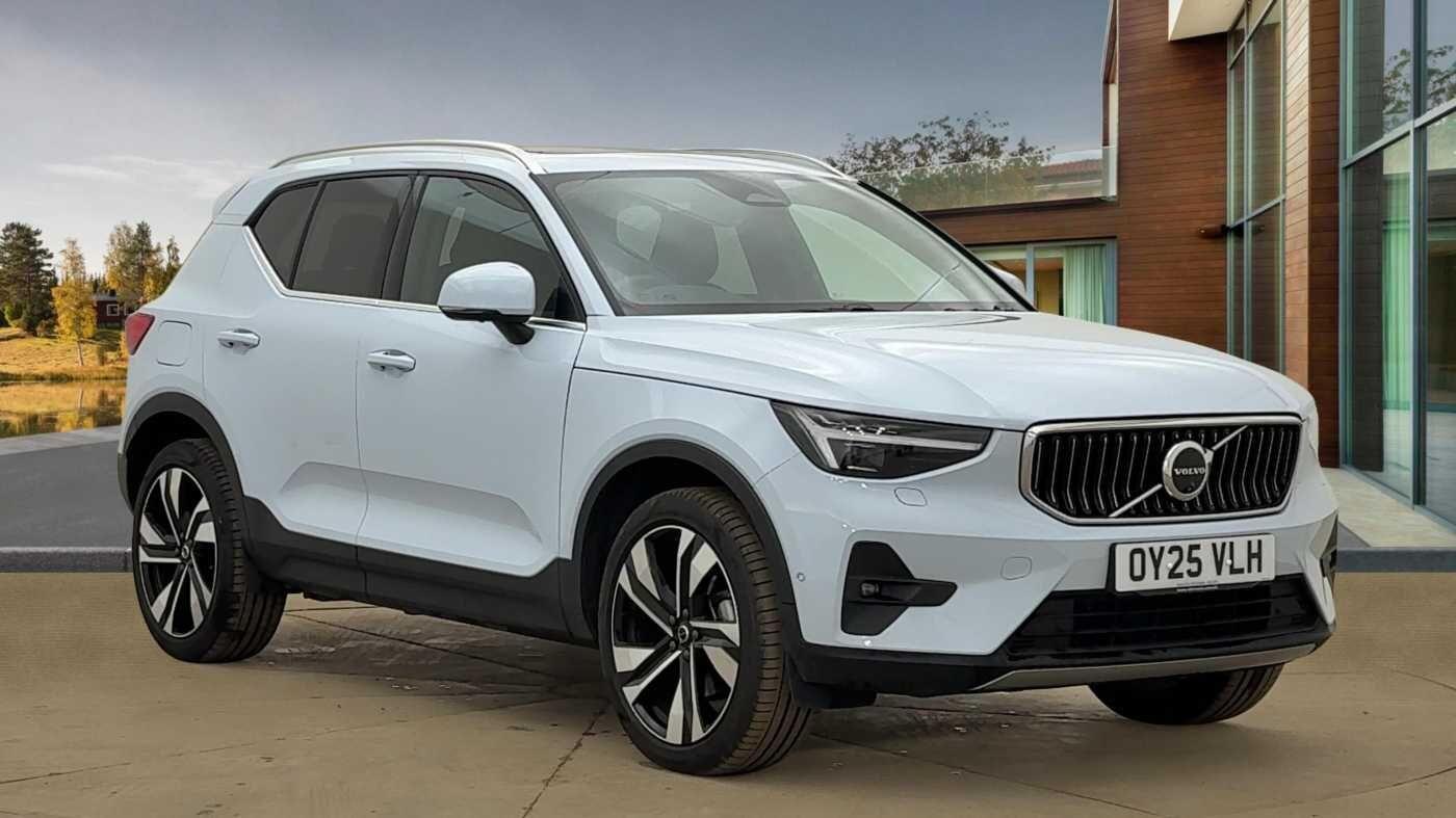 Main listing image - Volvo XC40
