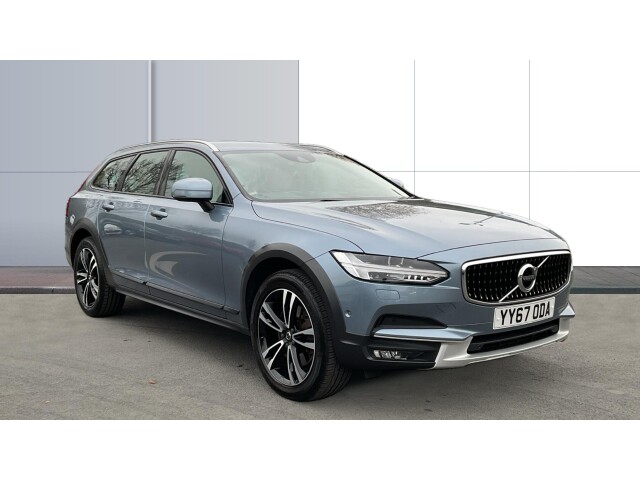 Main listing image - Volvo V90 Cross Country