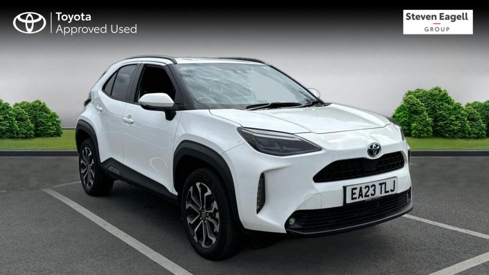 Main listing image - Toyota Yaris Cross