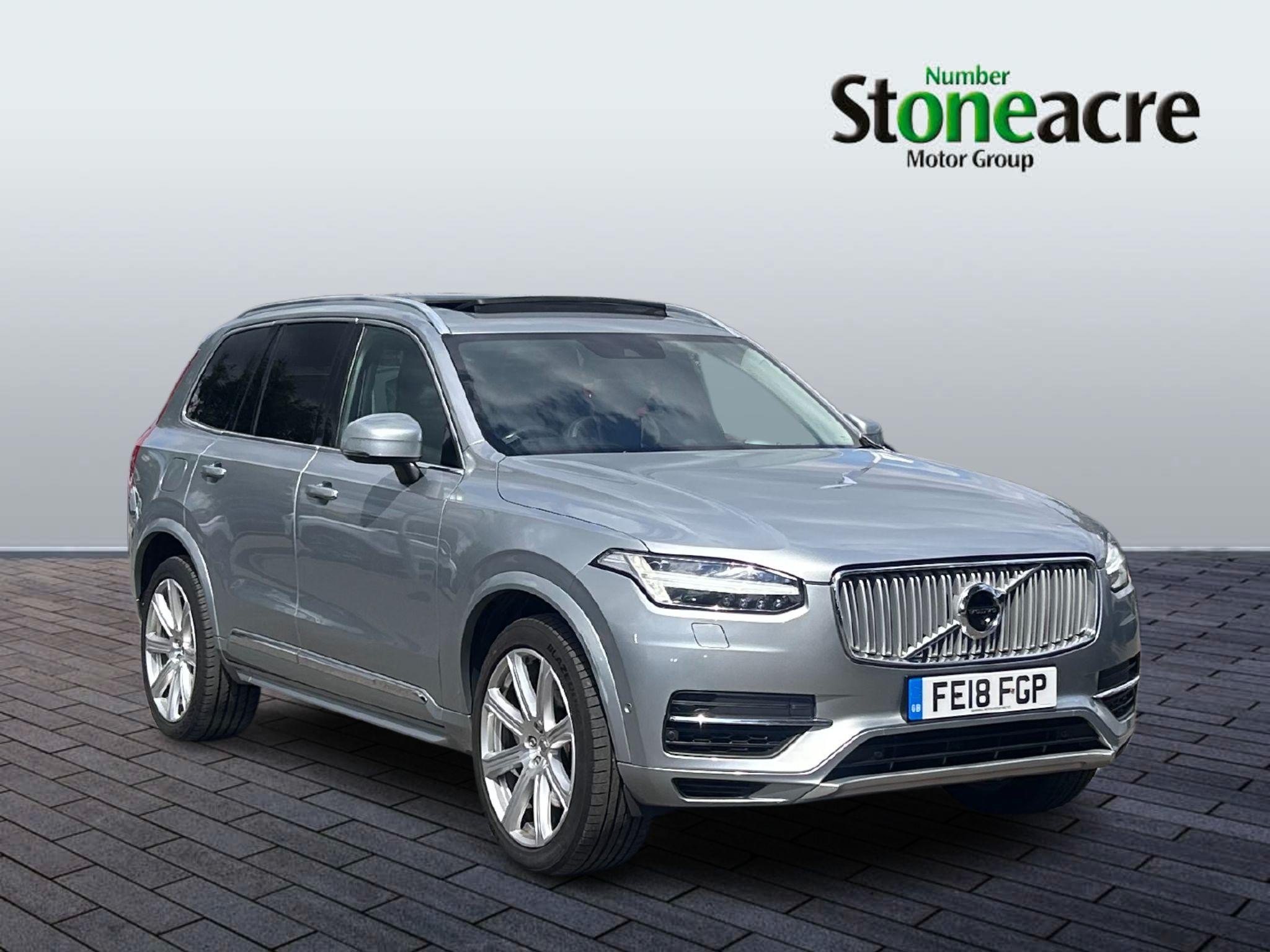 Main listing image - Volvo XC90