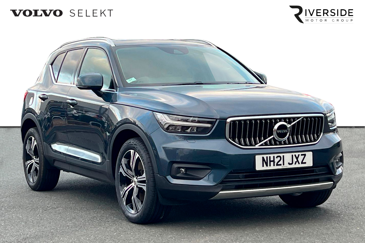 Main listing image - Volvo XC40