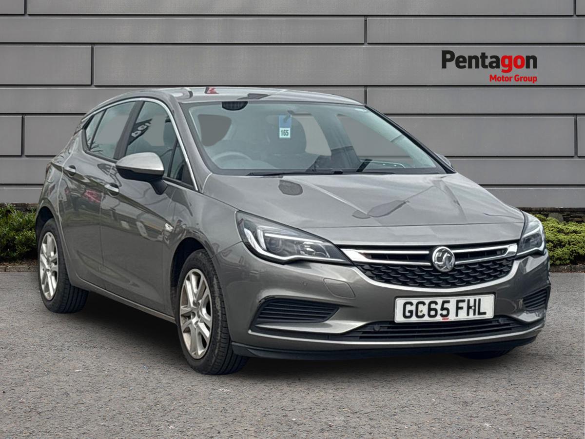 Main listing image - Vauxhall Astra