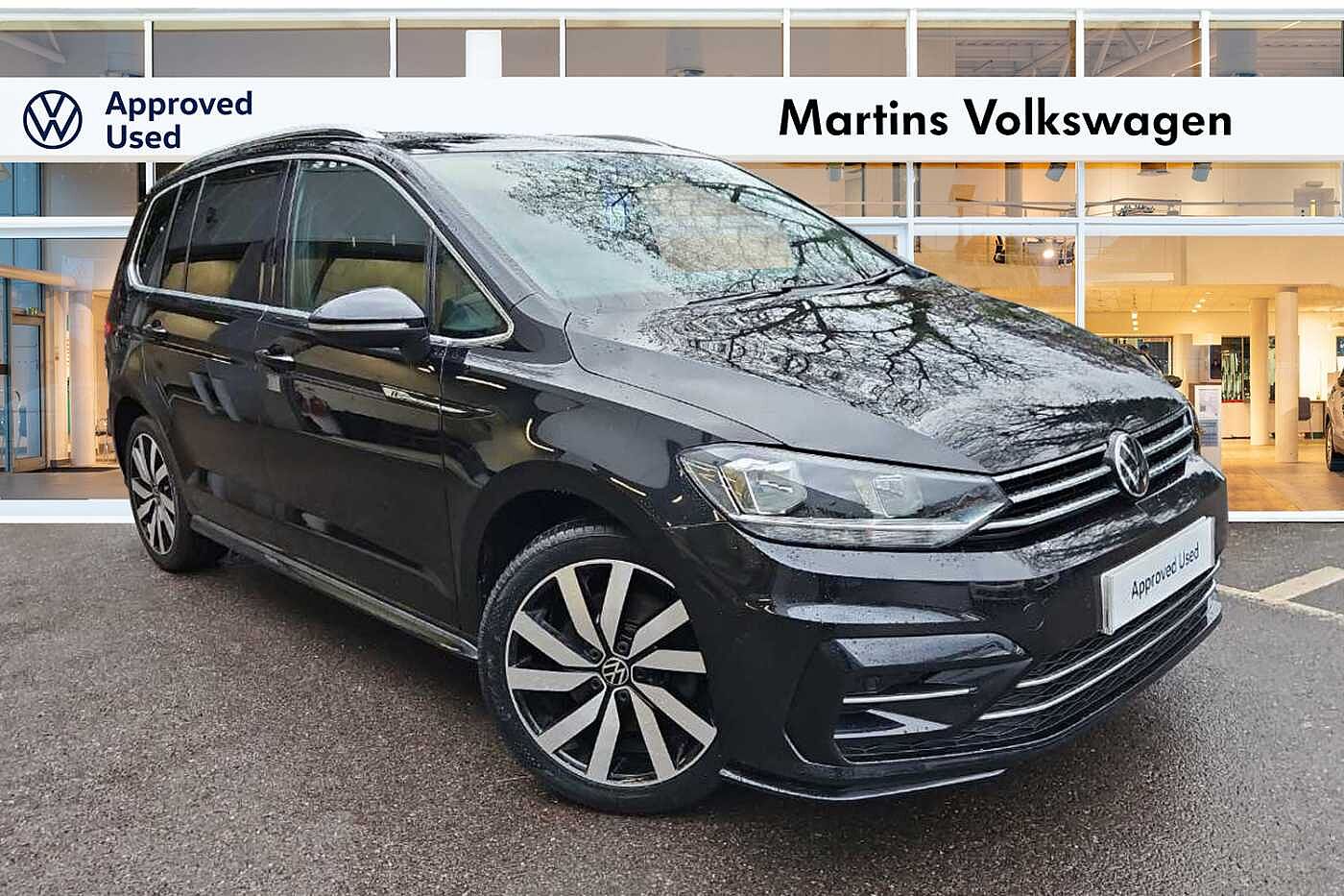 Main listing image - Volkswagen Touran