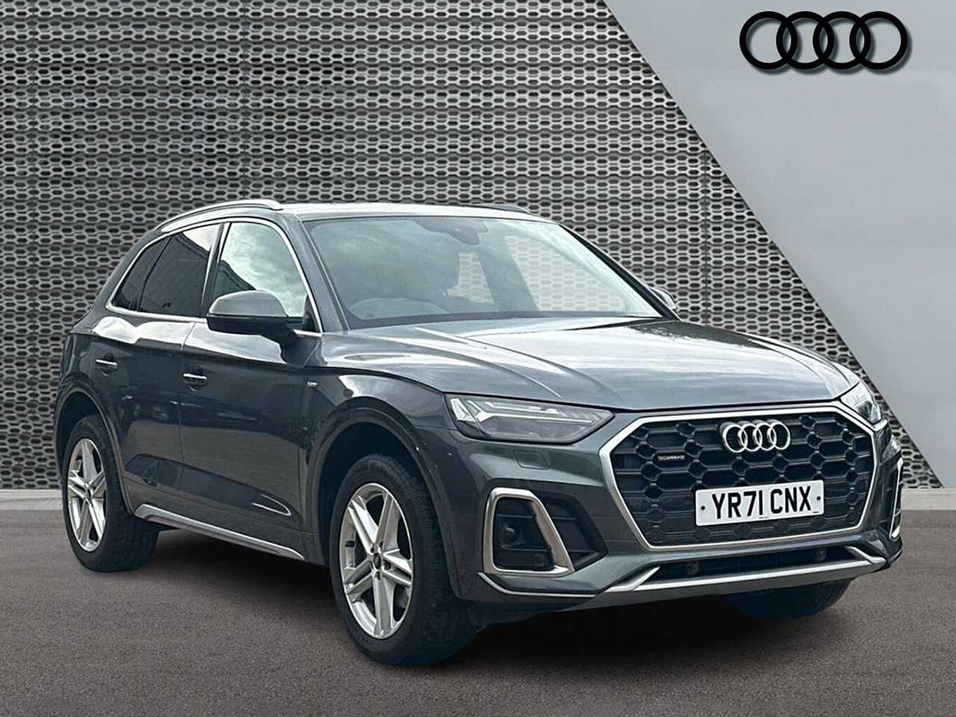 Main listing image - Audi Q5