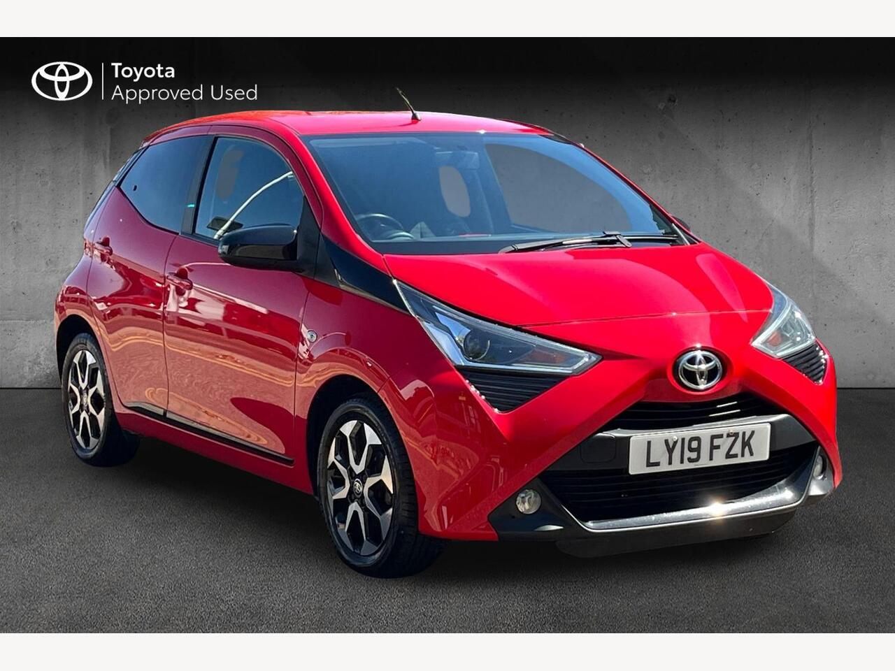 Main listing image - Toyota Aygo