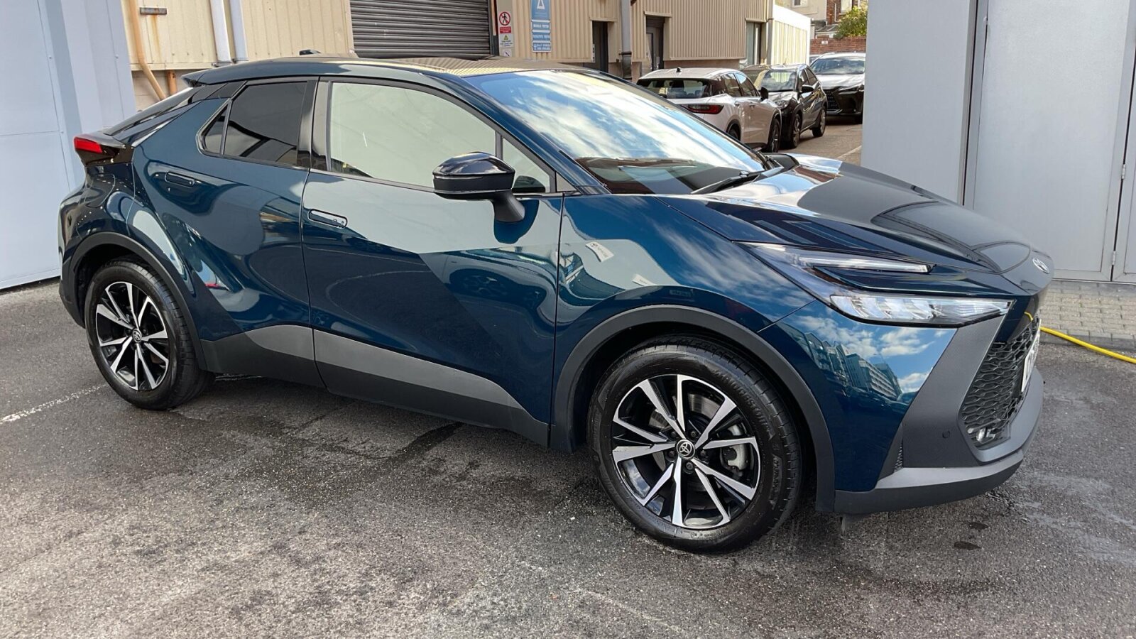 Main listing image - Toyota C-HR