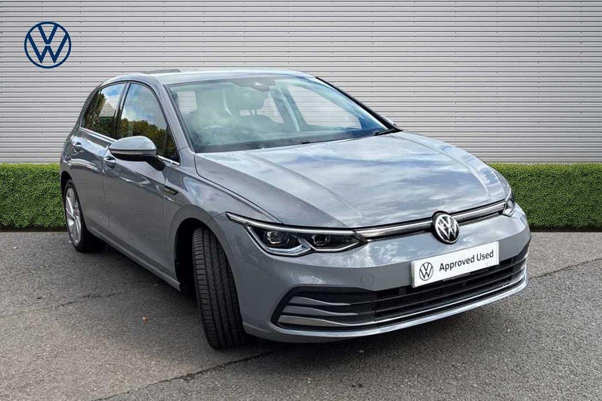 Main listing image - Volkswagen Golf