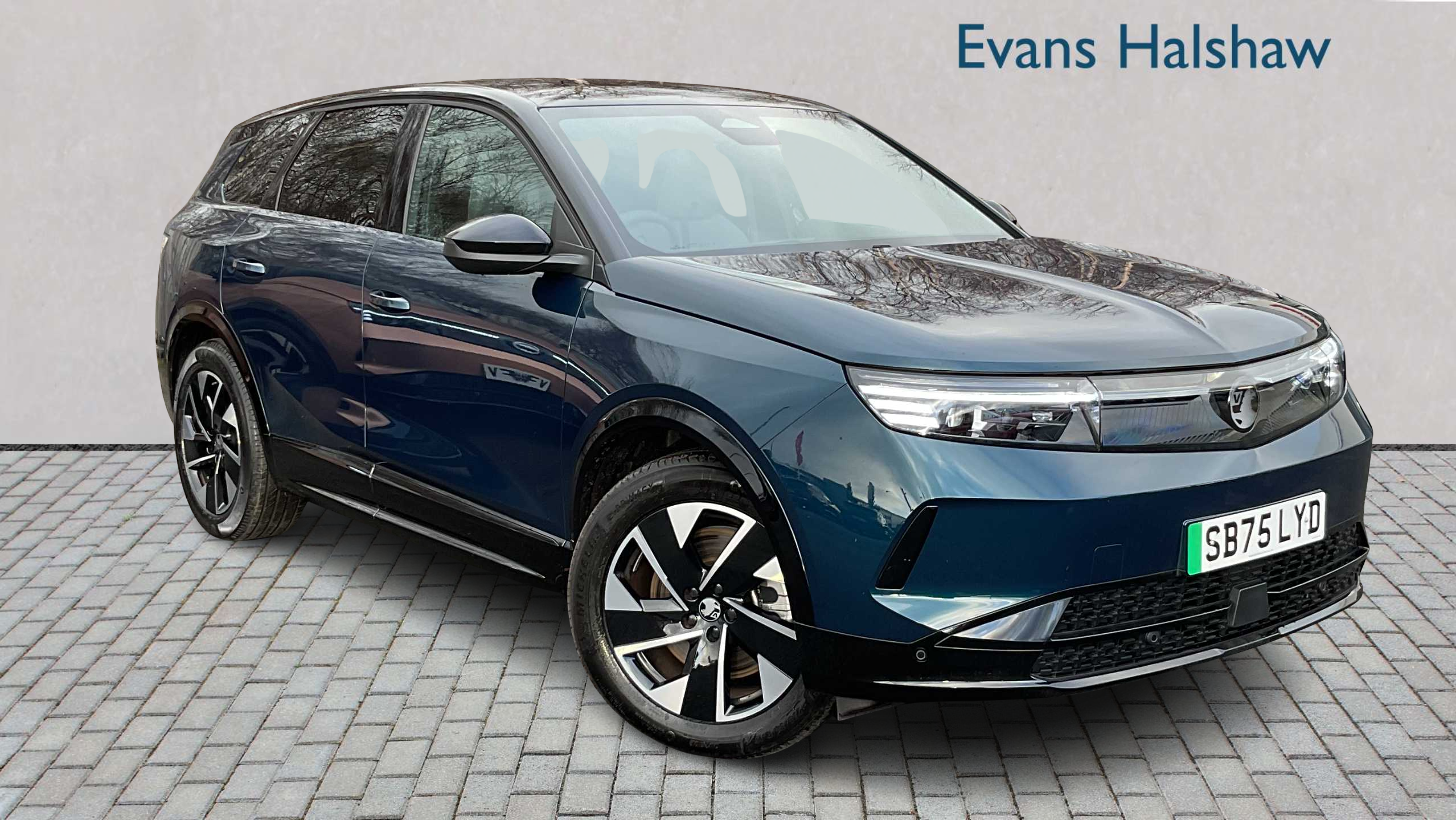 Main listing image - Vauxhall Grandland