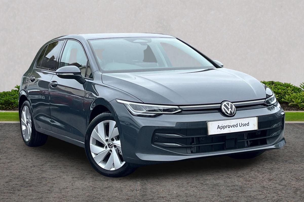 Main listing image - Volkswagen Golf