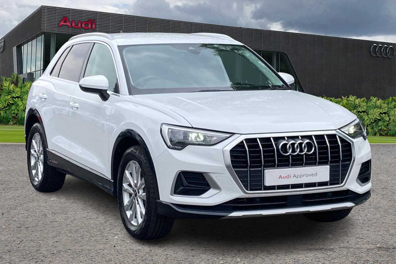 Main listing image - Audi Q3