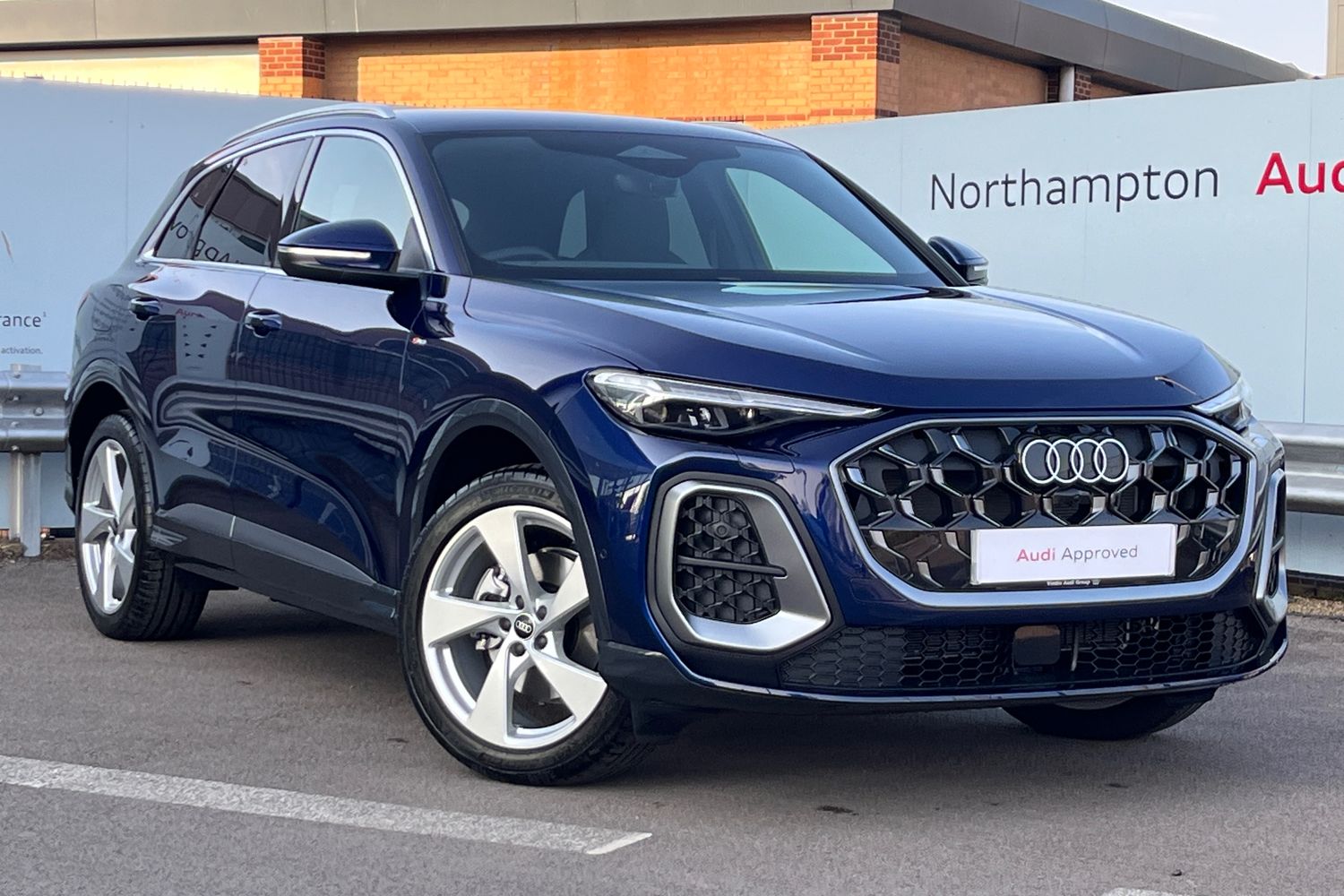Main listing image - Audi Q5