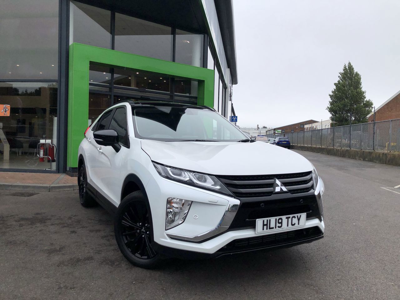 Main listing image - Mitsubishi Eclipse Cross